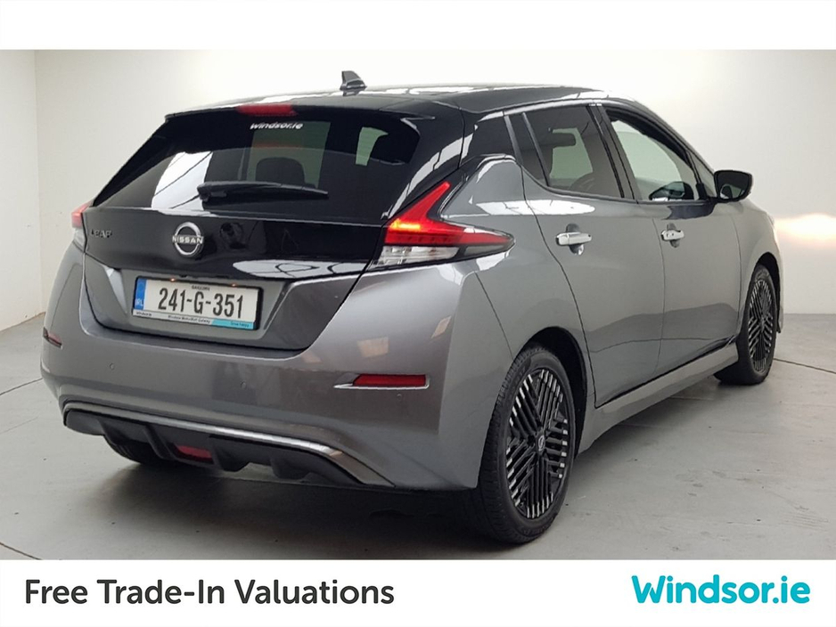 2024 Nissan Leaf - image 2