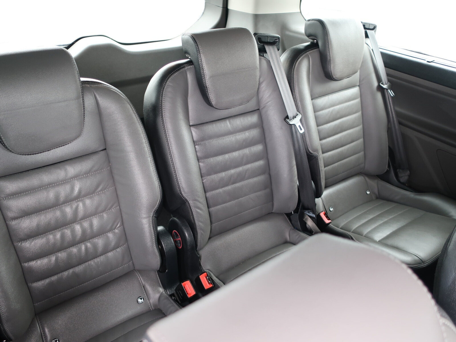 2023 Ford Tourneo - image 11