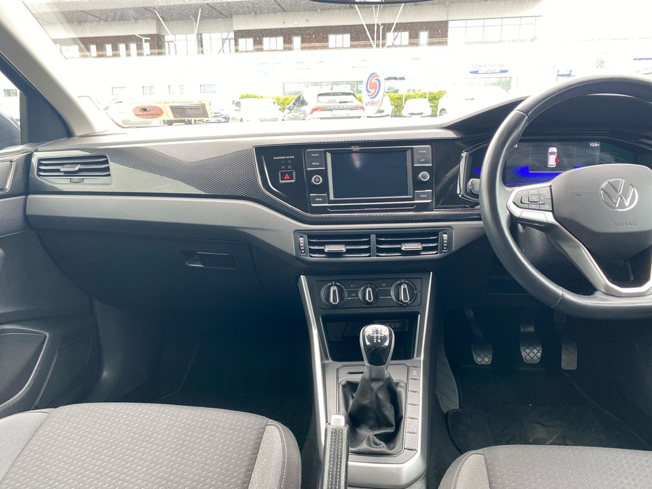 2022 Volkswagen Taigo - image 8