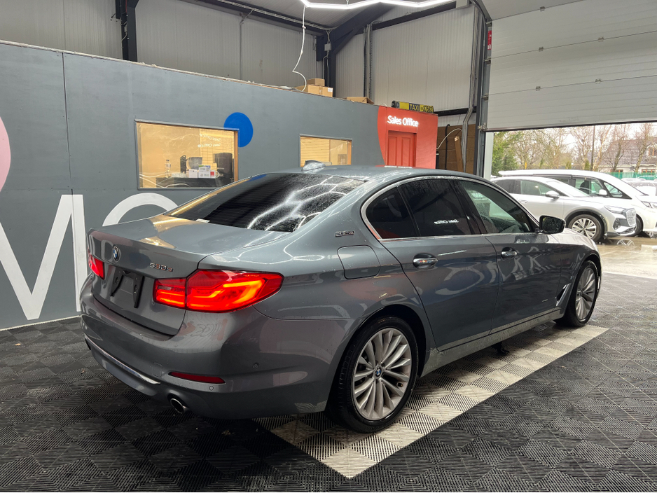 2018 BMW 5 Series €23950! 2018 BMW 530E IPERFORMANCE LUXURY 2.0 AUTOMATIC / CRUISE CONTROL / REVERSE CAMERA / ELECTRIC MEMORY & HEATED SEATS / HEATED REAR SEATS / AMBIENT LIGHTS €23,950