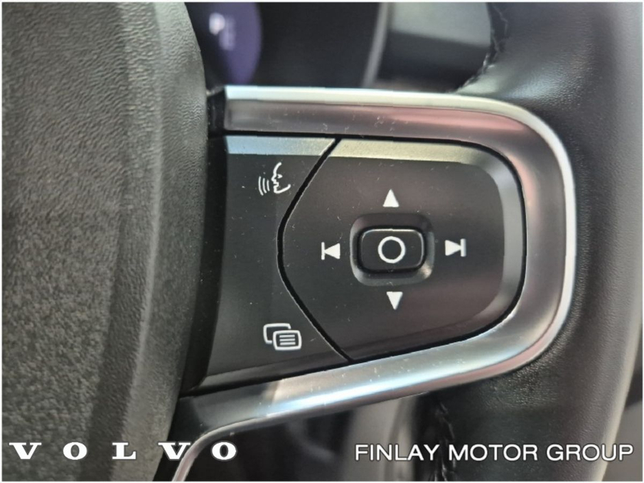 2023 Volvo XC40 BEV 231hp Ultimate 69kw Pan Roof , Heated Steering Wheel & Seats €36,950