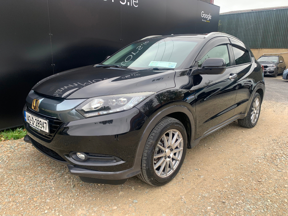 2014 Honda Vezel 1.5 HYBRID 5DR // 09/26 NCT AND €180 ROAD TAX // AIR CON, REVERSE CAMERA AND BLUETOOTH // €10,950