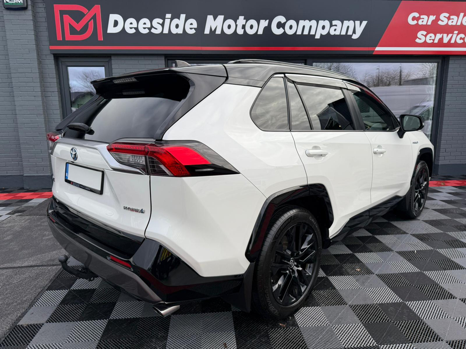 2021 Toyota Rav4 RAV4 PETROL HYBRID DYNAMIC , Only 57k , Heated Leather Seats , Sat-Nav , Reverse Camera , Cruise Control , Dual Zone Climate control , Fully Serviced & Fresh NCT , Finance €85 p/w & €15,950 deposit . €33,950