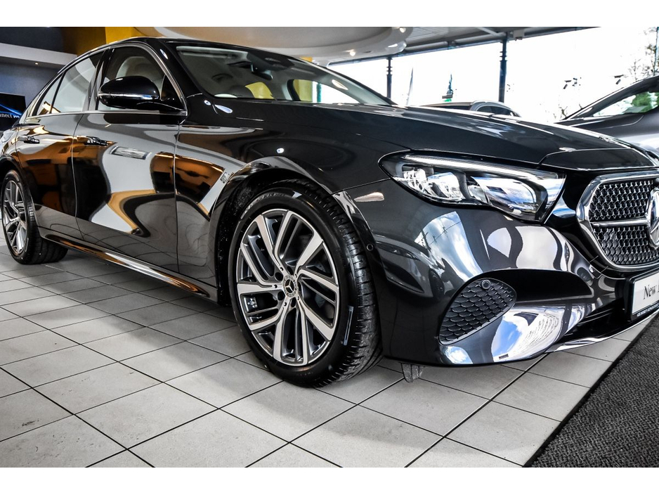 2024 Mercedes-Benz E Class E220d Avantgarde Plus Auto €67,850