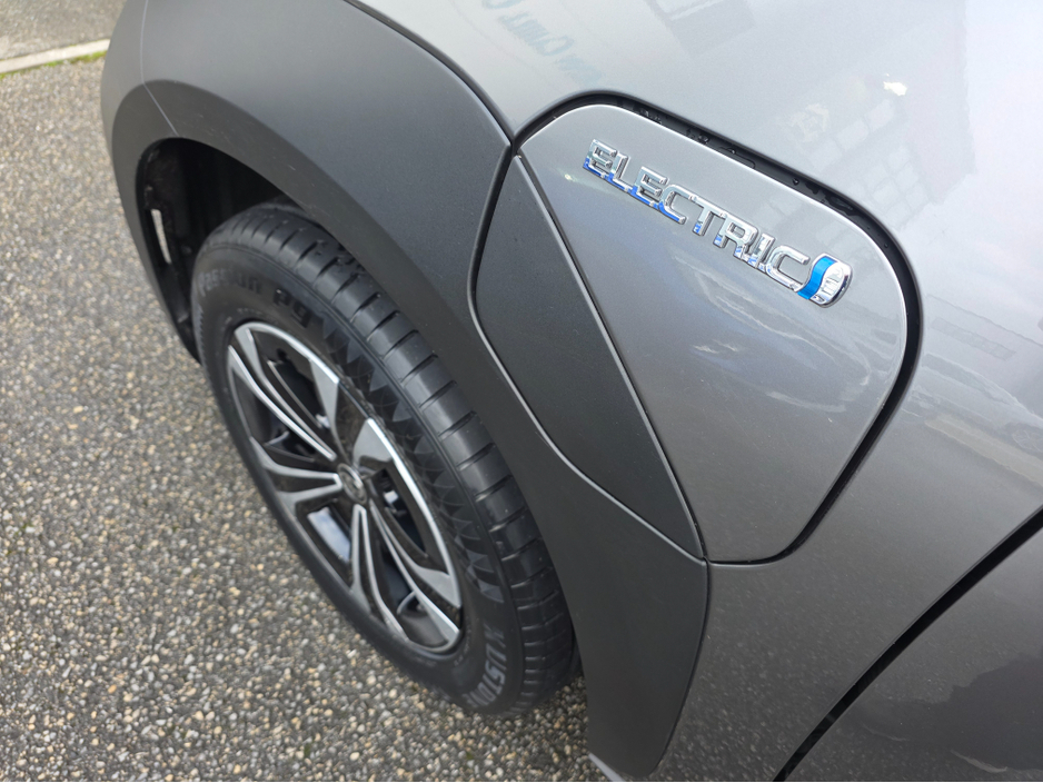 2024 Toyota bZ4X - image 20