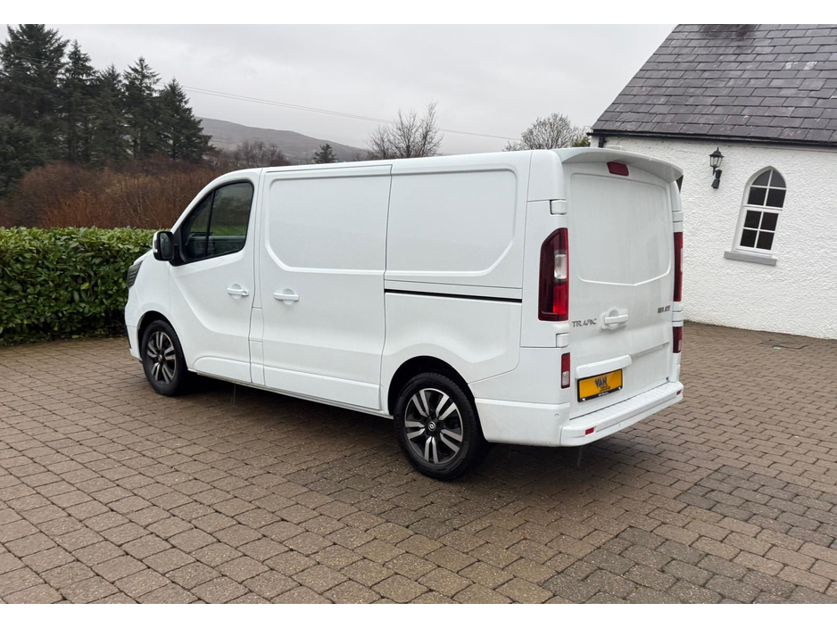 2023 Renault Trafic SL28 SporBUSINESS PLUS DCI €22,995