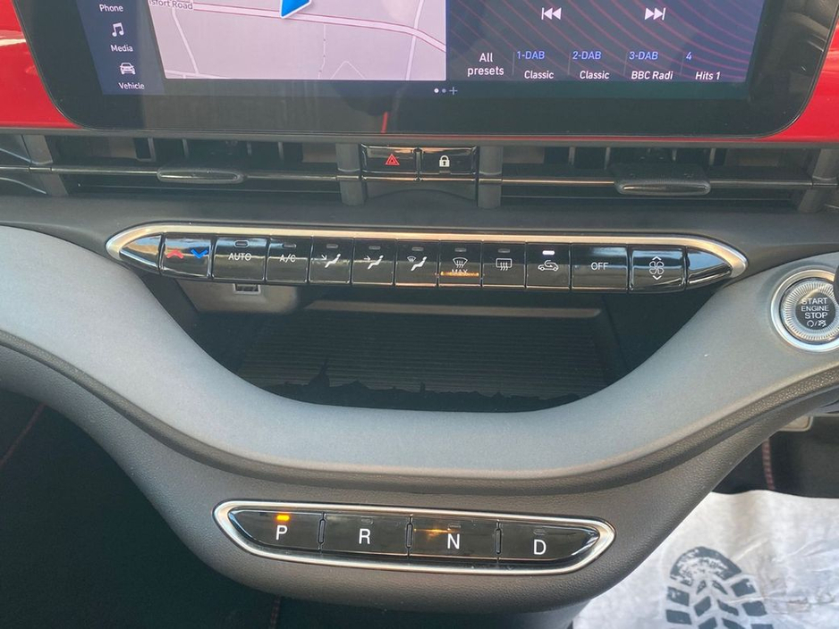 2023 Fiat 500e - image 18