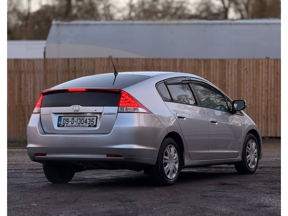 2009 Honda Insight - image 13