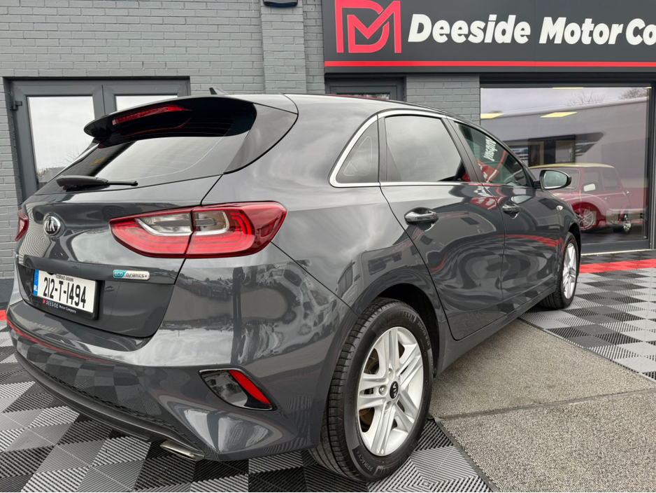 2021 Kia Ceed - image 16