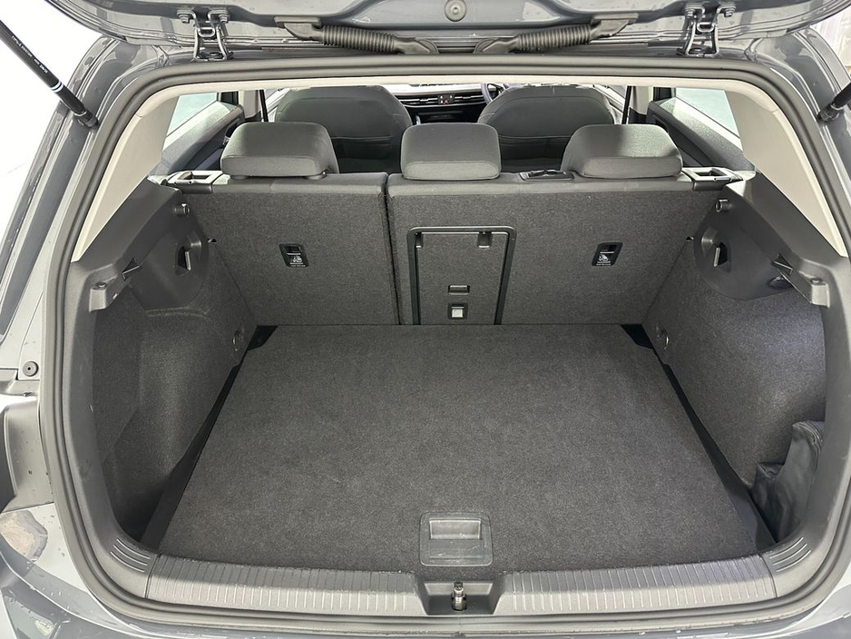 2023 Volkswagen Golf Automatic 1.0 Tsi €27,400
