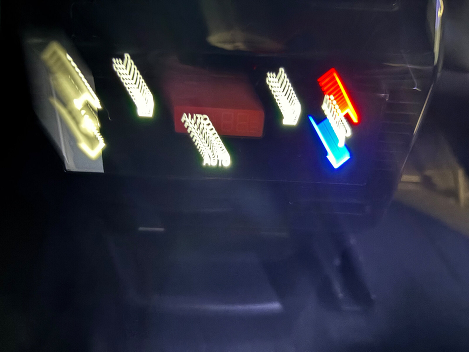 2026 Peugeot 5008 BEV 73kwh 210hp GT Exclusive €61,000