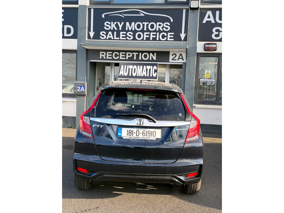 2018 Honda Fit - image 6