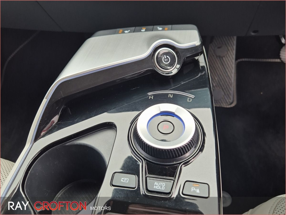 2023 Kia EV6 - image 17