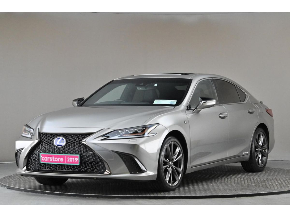 2019 Lexus ES 300 H - image 3