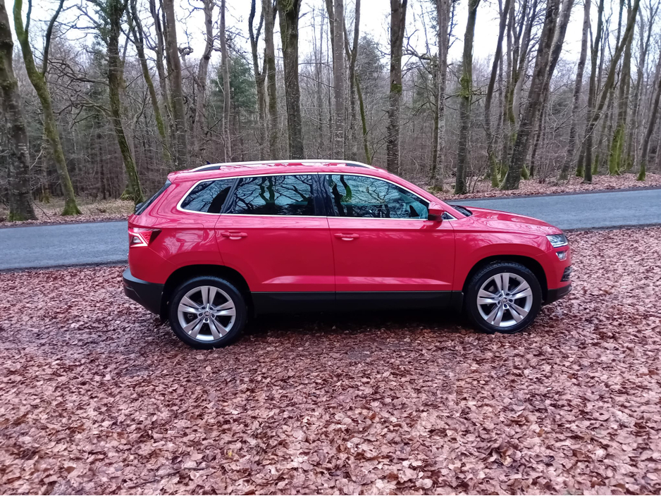 2019 Skoda Karoq - image 5