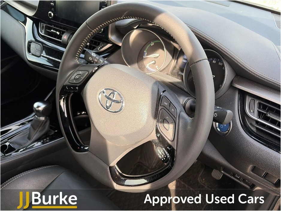 2023 Toyota C-HR - image 24