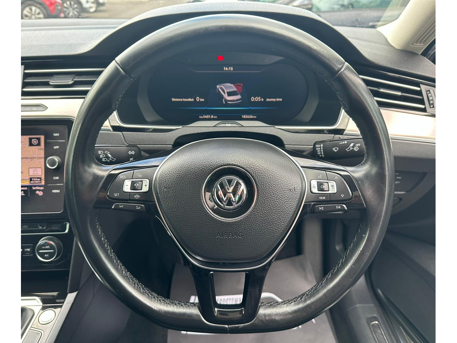 2019 Volkswagen Passat - image 19