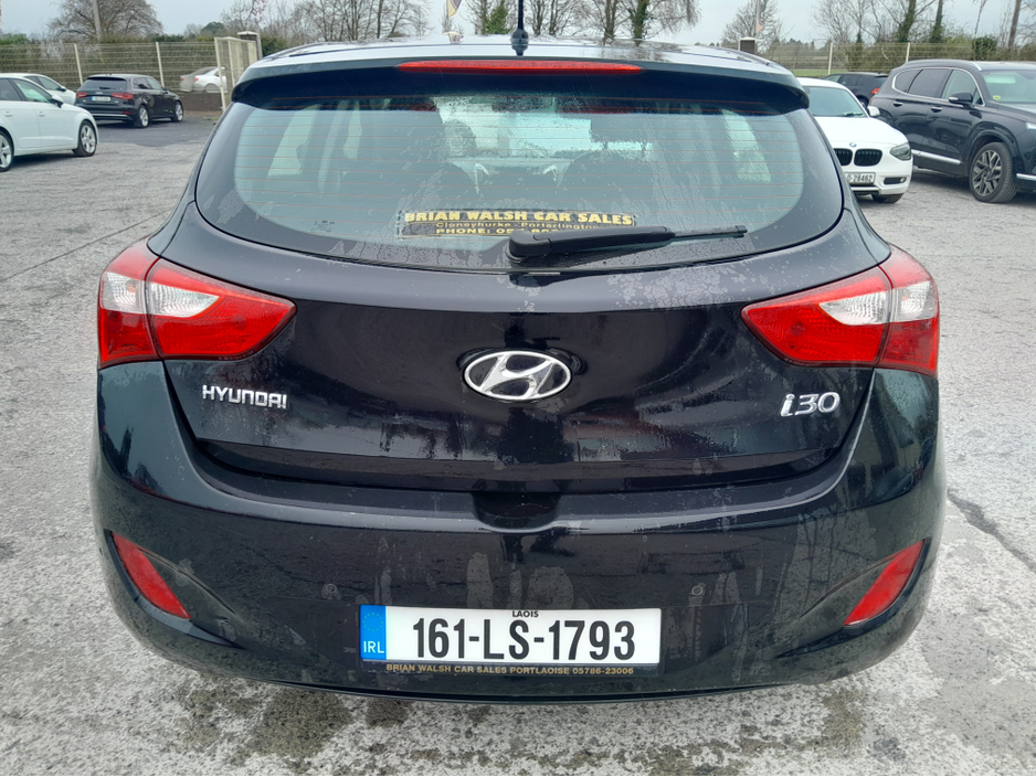 2016 Hyundai i30 - image 4