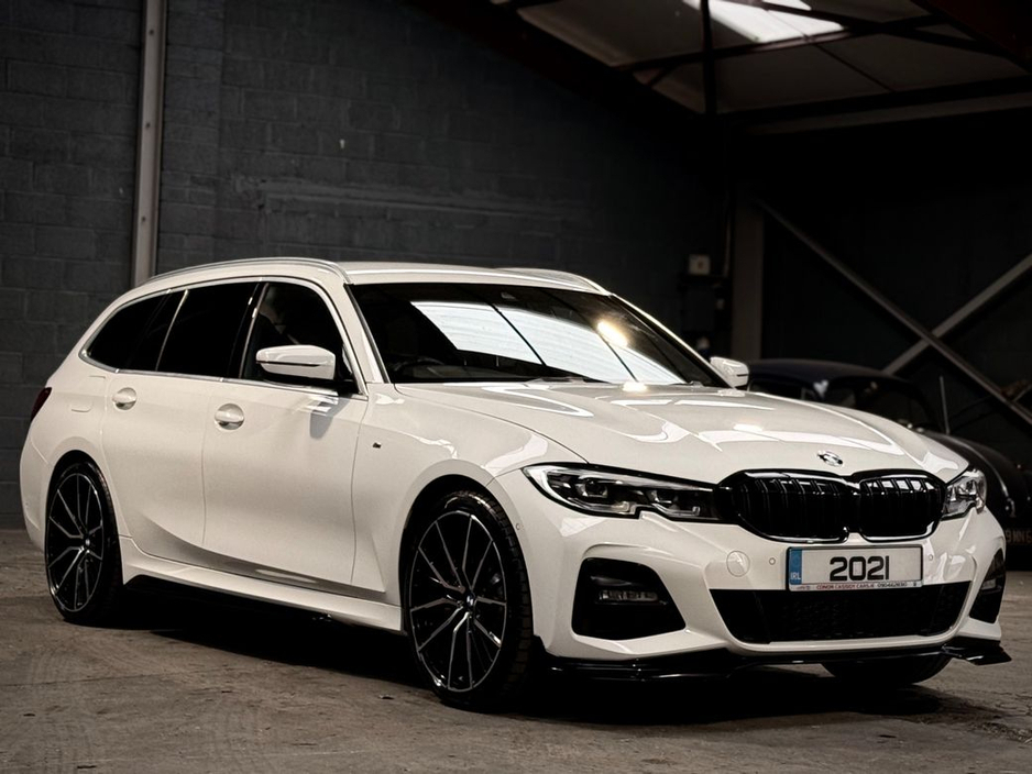 2021 BMW 3 Series 330E M-SPORT // 12 MONTH WARRANTY // SAME DAY FINANCE // FULLY KITTED €25,950