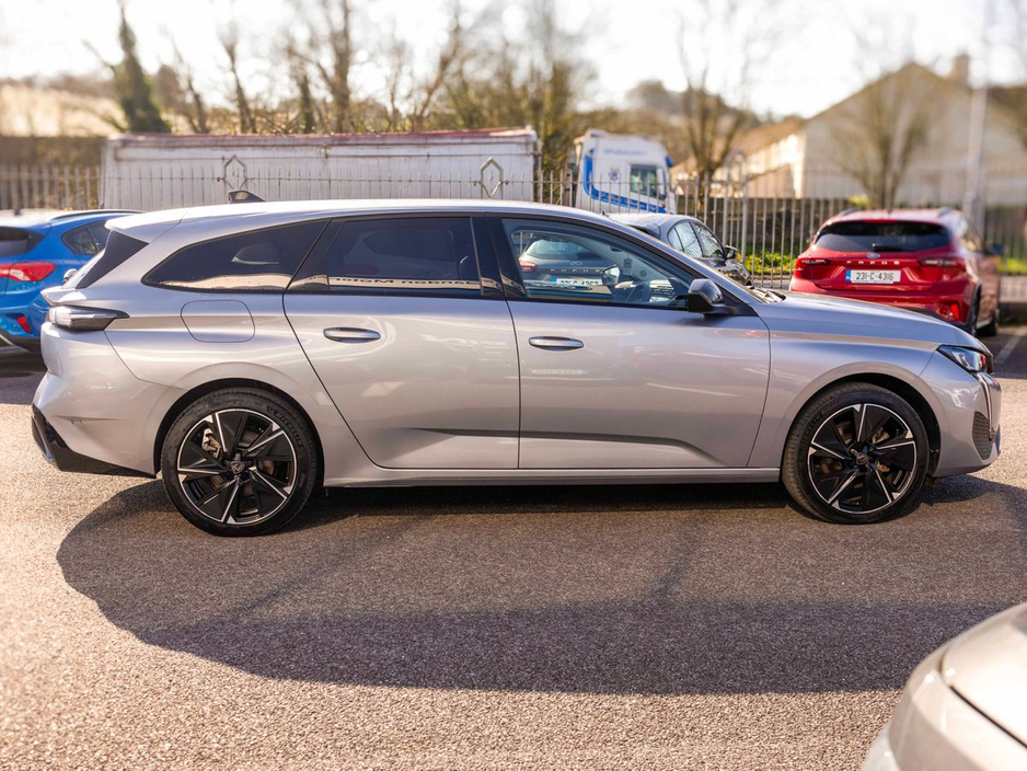 2024 Peugeot 308 - image 17