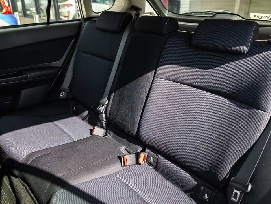 2015 Subaru XV - image 17