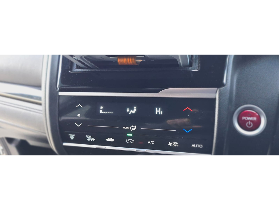 2015 Honda Fit - image 31