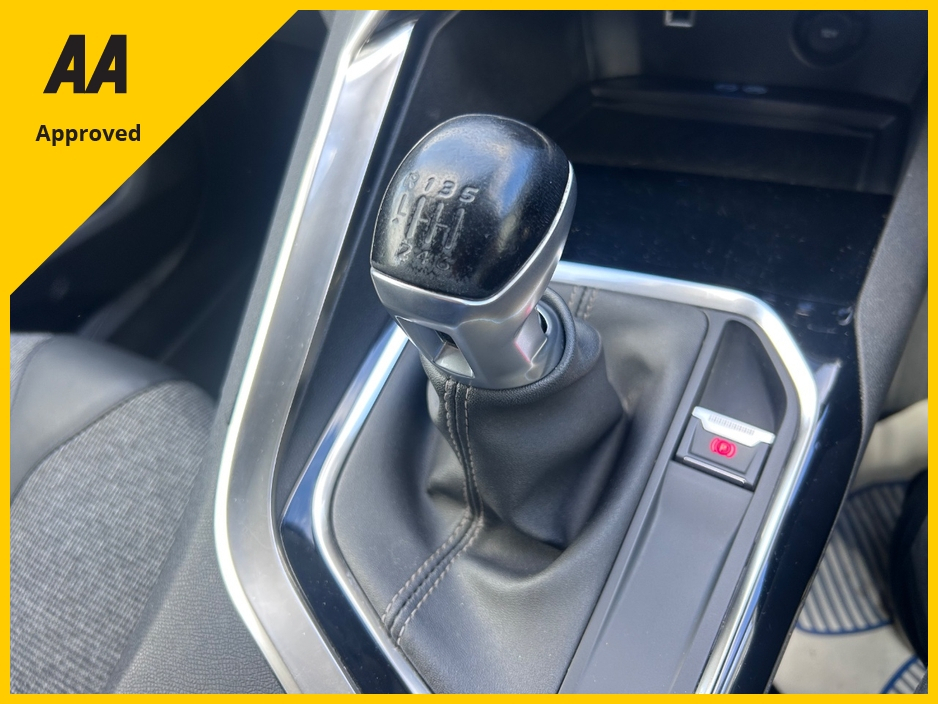 2019 Peugeot 5008 - image 24