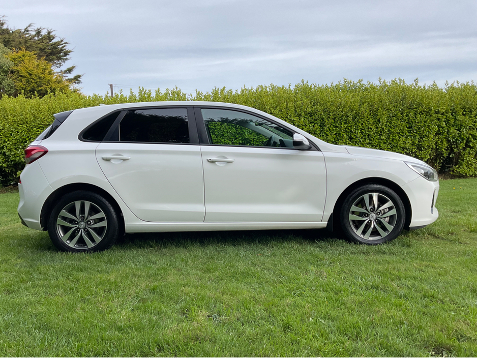 2017 Hyundai i30 - image 9