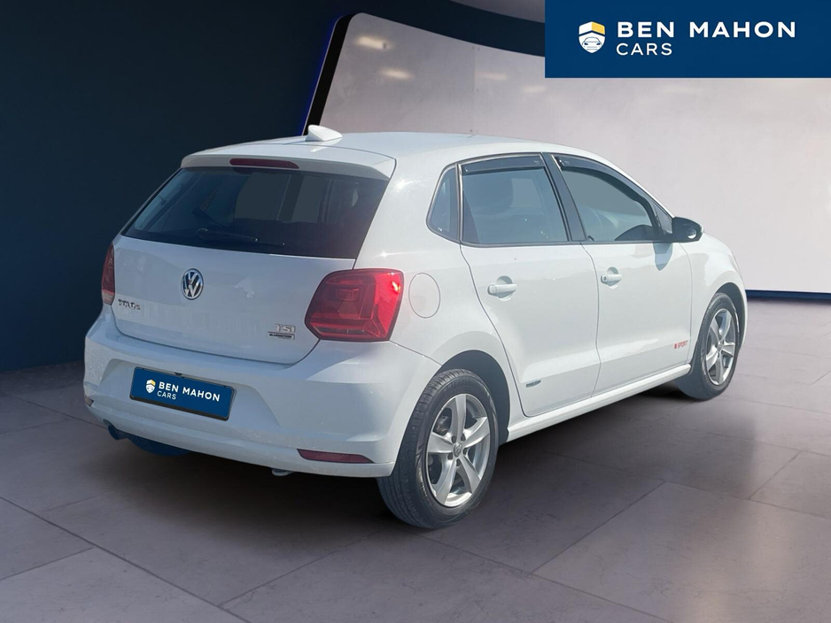 2016 Volkswagen Polo - image 5