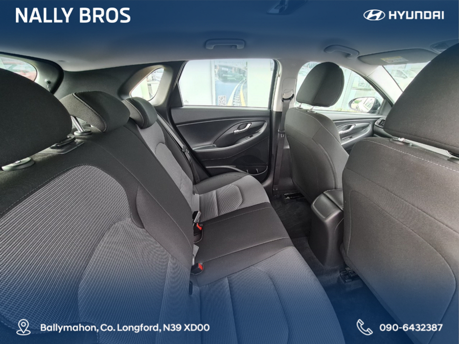 2020 Hyundai i30 - image 7