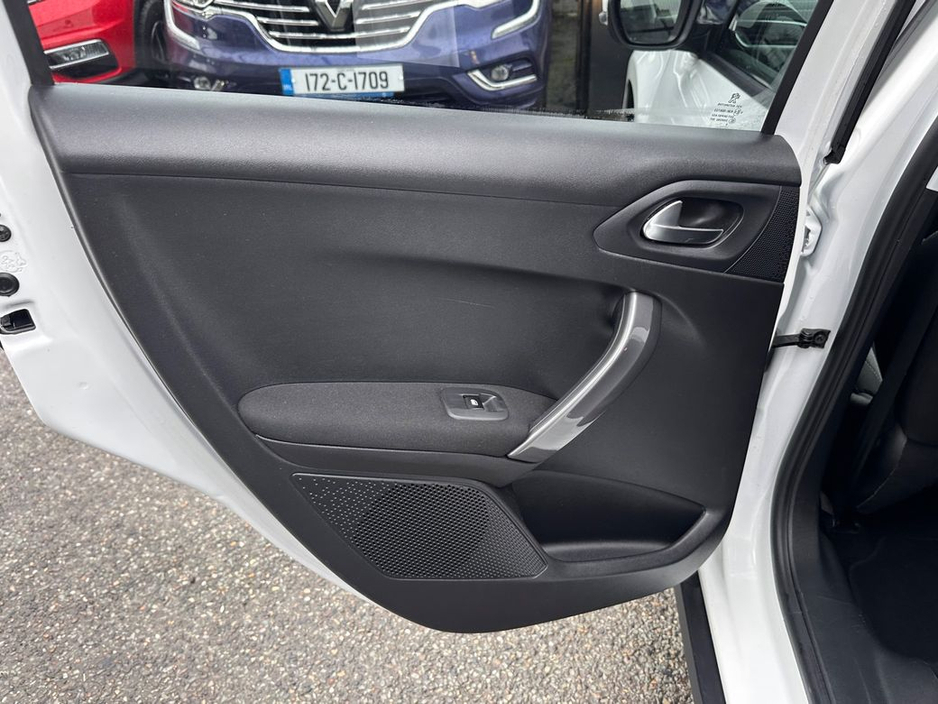 2017 Peugeot 2008 1.6 HDI, ACTIVE MODEL, FULL SERVICE HISTORY, FINANCE, WARRANTY, 5 STAR REVIEWS €9,995