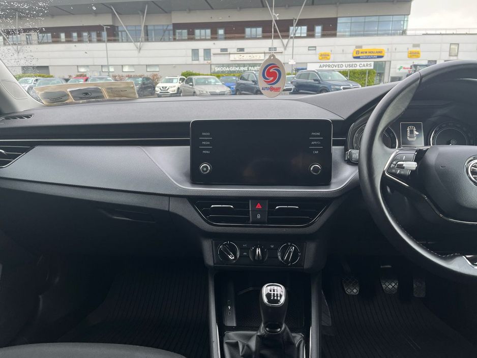 2021 Skoda Kamiq - image 8