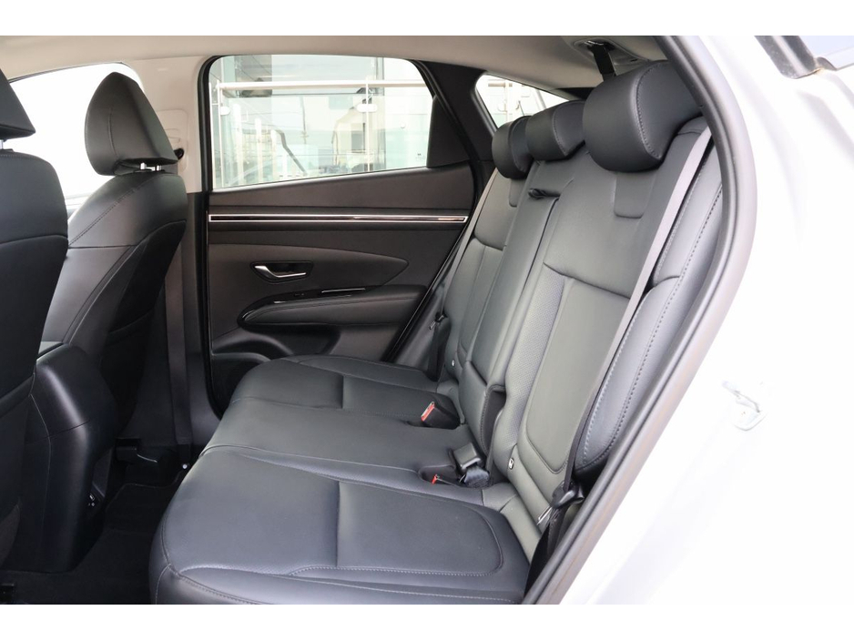 2022 Hyundai Tucson - image 14