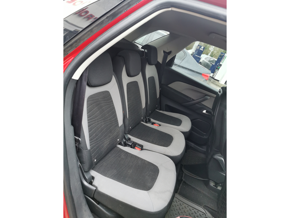 2016 Citroen C4 Picasso - image 3