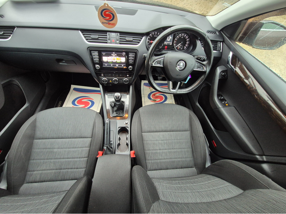 2017 Skoda Octavia - image 12