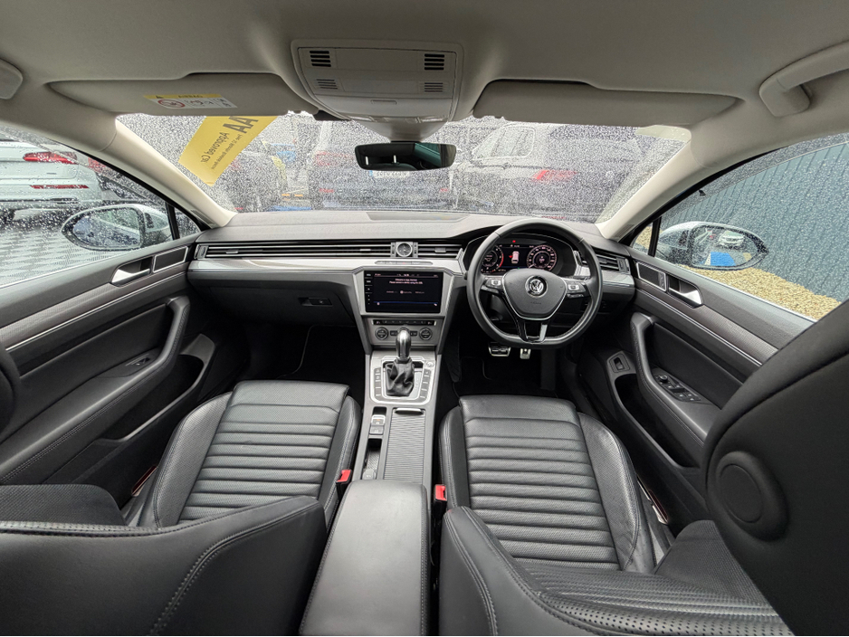 2020 Volkswagen Passat - image 46