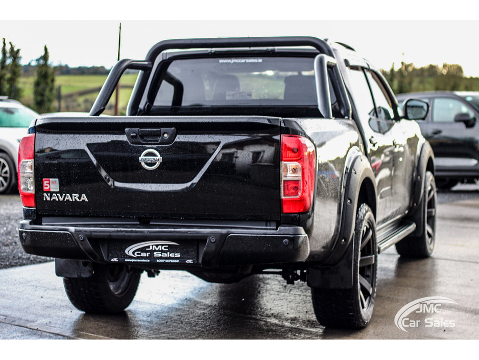 2018 Nissan Navara - image 7