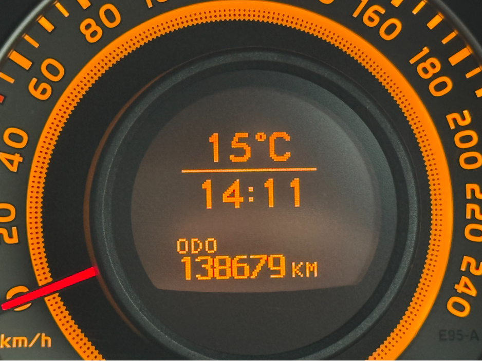 2007 Toyota Auris - image 16