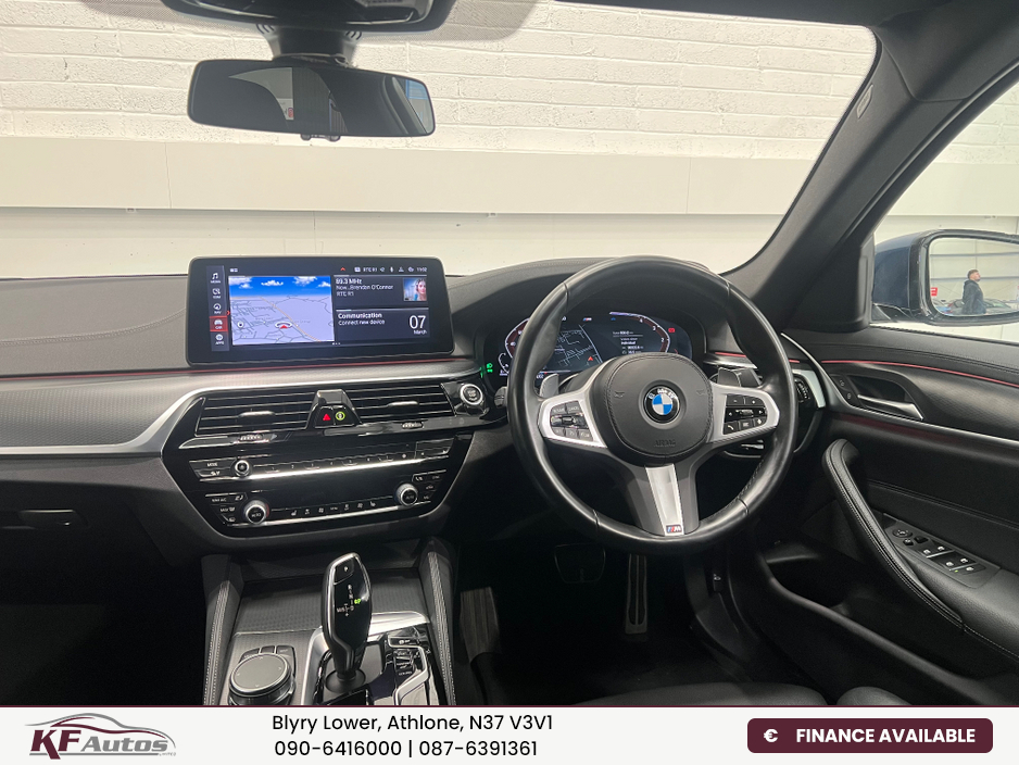 2022 BMW 5 Series - image 22