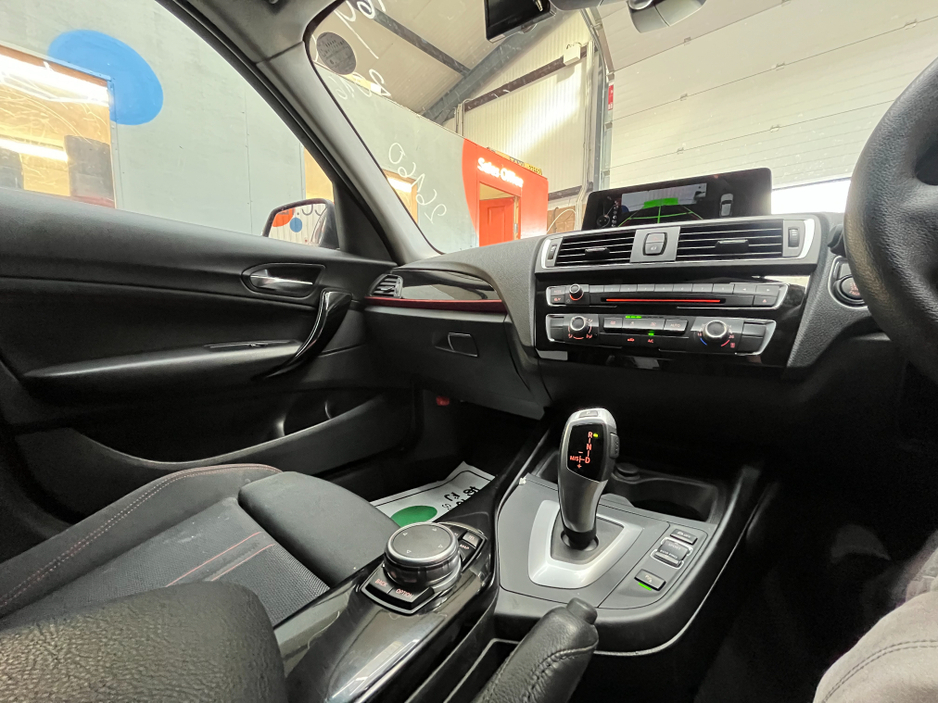 2016 BMW 1 Series - image 14