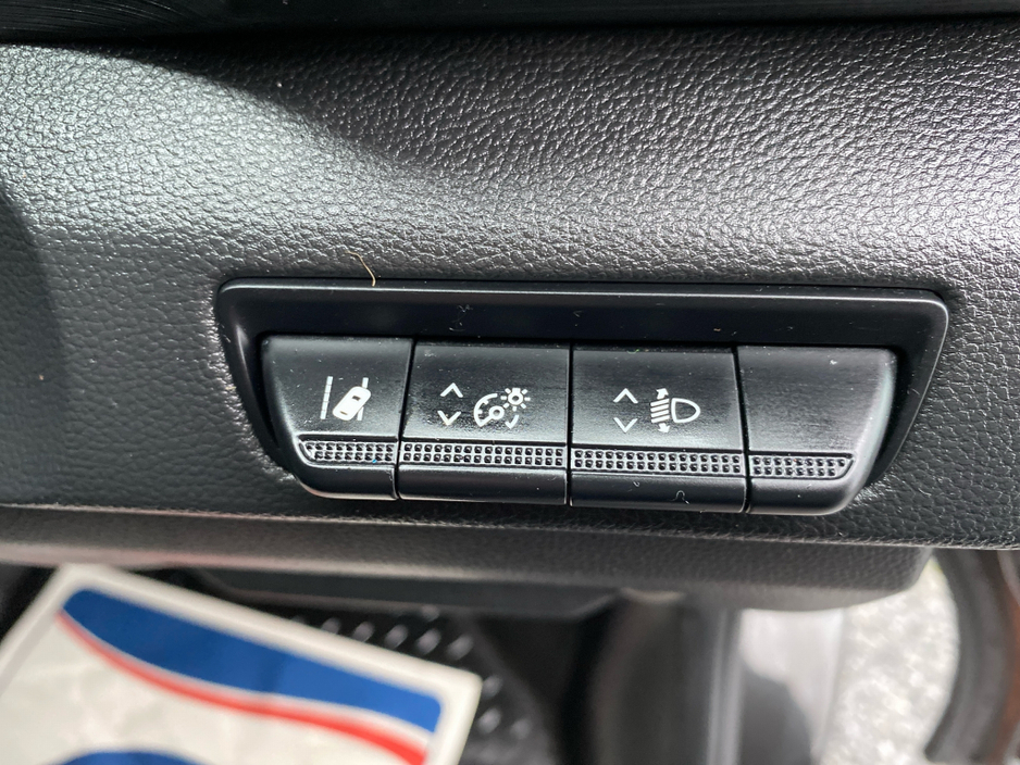 2022 Renault Trafic Sport LWB 2.0 170BHP Automatic €22,500