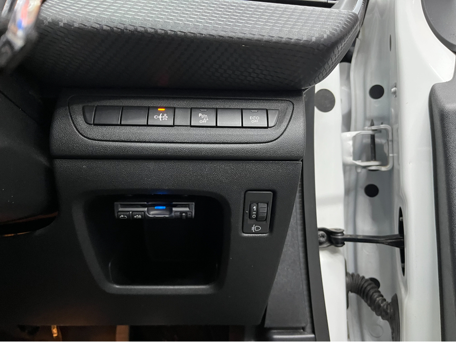 2017 Peugeot 2008 €12950 2017 PEUGEOT 2008 GT LINE 1.2 AUTOMATIC / CRUISE CONTROL / REVERSE CAMERA AND MORE €12,950