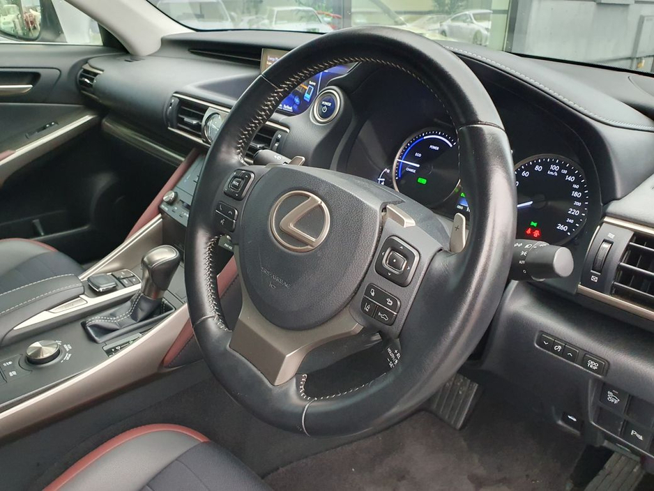 2018 Lexus IS 300 h HALF LEATHER * 2.5 SELF CHARGING HYBRID