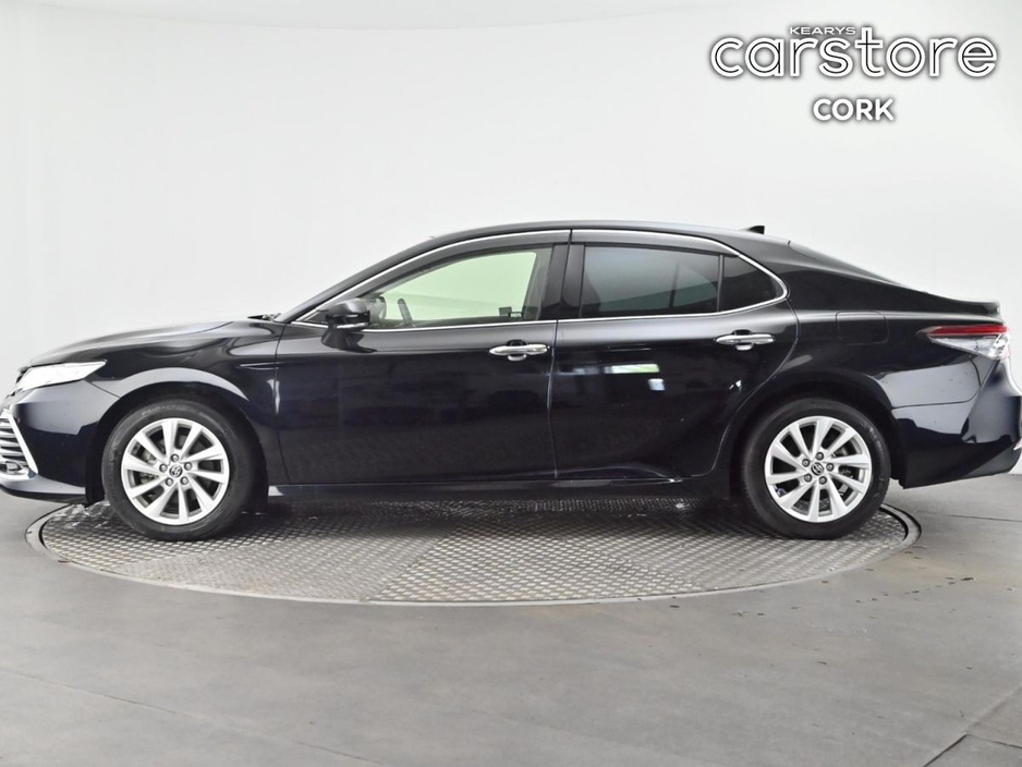 2020 Toyota Camry - image 6