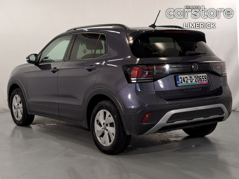 2024 Volkswagen T-Cross - image 5