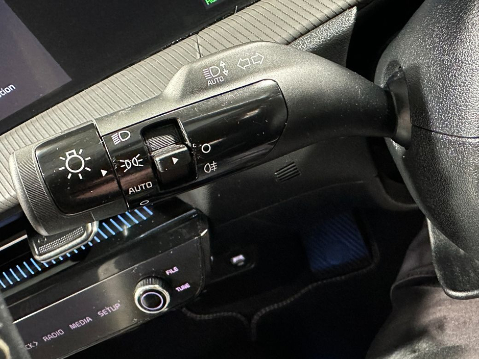 2024 Kia EV6 - image 16