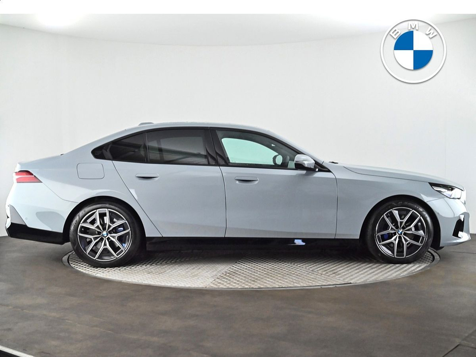 2025 BMW 5 Series 530e M Sport Saloon €72,900