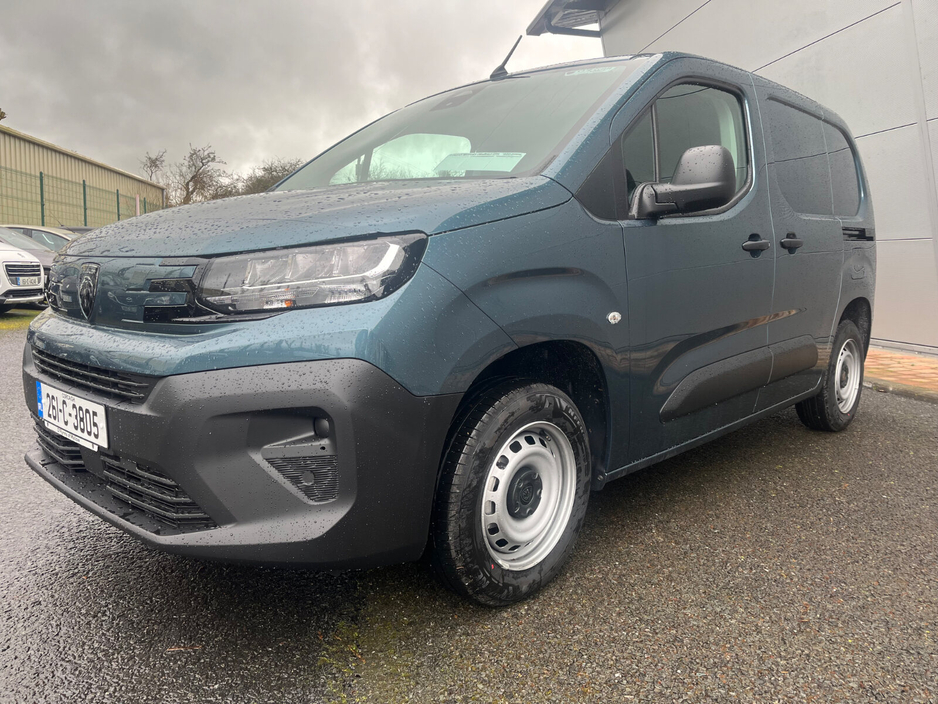2026 Peugeot Partner  €23,400