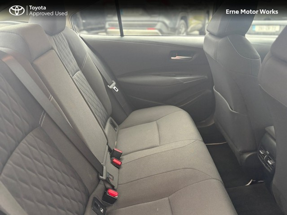 2022 Toyota Corolla COROLLA HYB LUNA SALOON €23,450