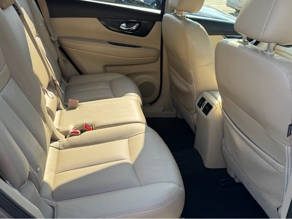 2018 Nissan X-Trail - image 9